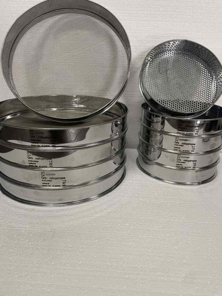 два стоси лабораторних сит із нержавіючої сталі | ФОП Ключкін А.І."